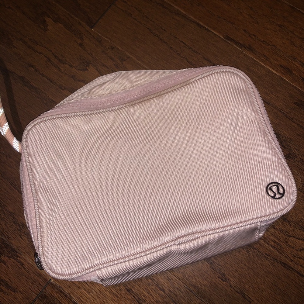 Lululemon toiletry bag
